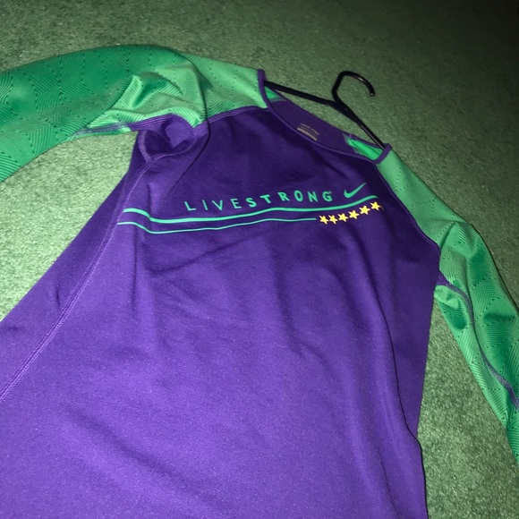 Nike Tops - Nike long sleeve Nike Tops - Nike long sleeve